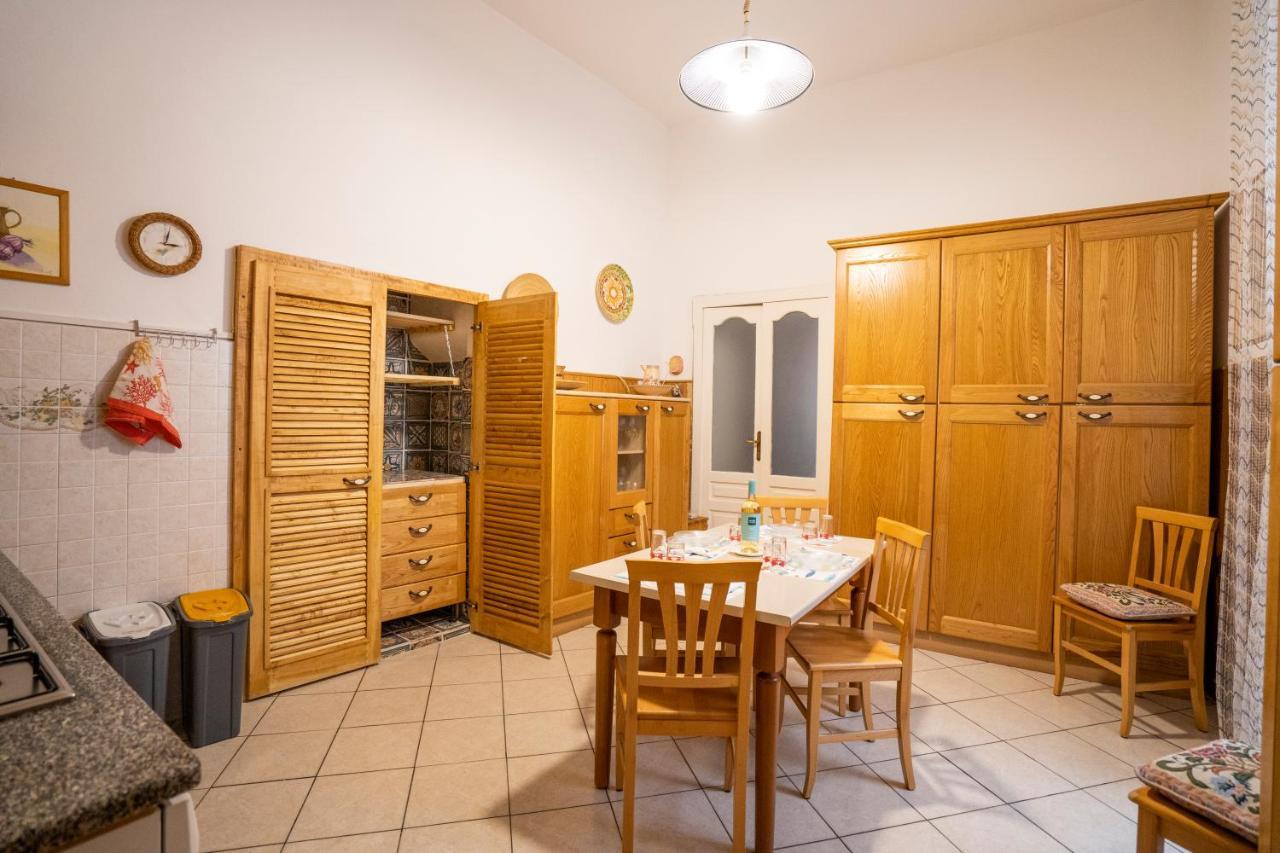 La Casina Nel Centro Apartment Tropea Exterior photo